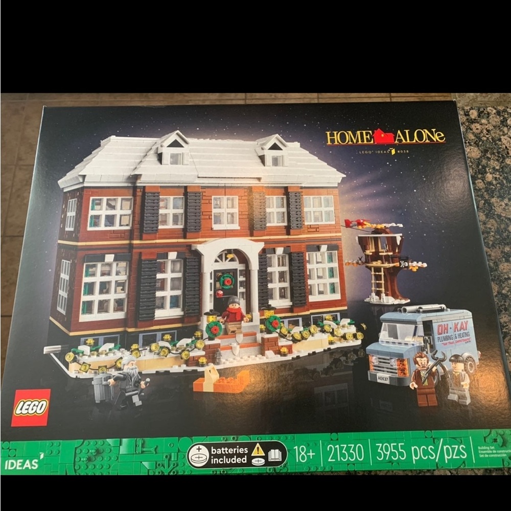 LEGO Ideas Home Alone House 21330 Building Set NEW SEALED.